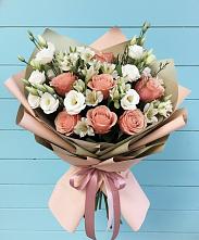 Букет цветов из:  Розы, Альстромерии и Лизиантусы в Воле