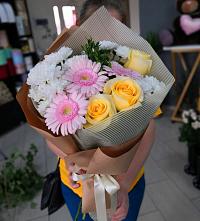 Букет цветов из:  Герберы, Розы и Хризантемы в Воле