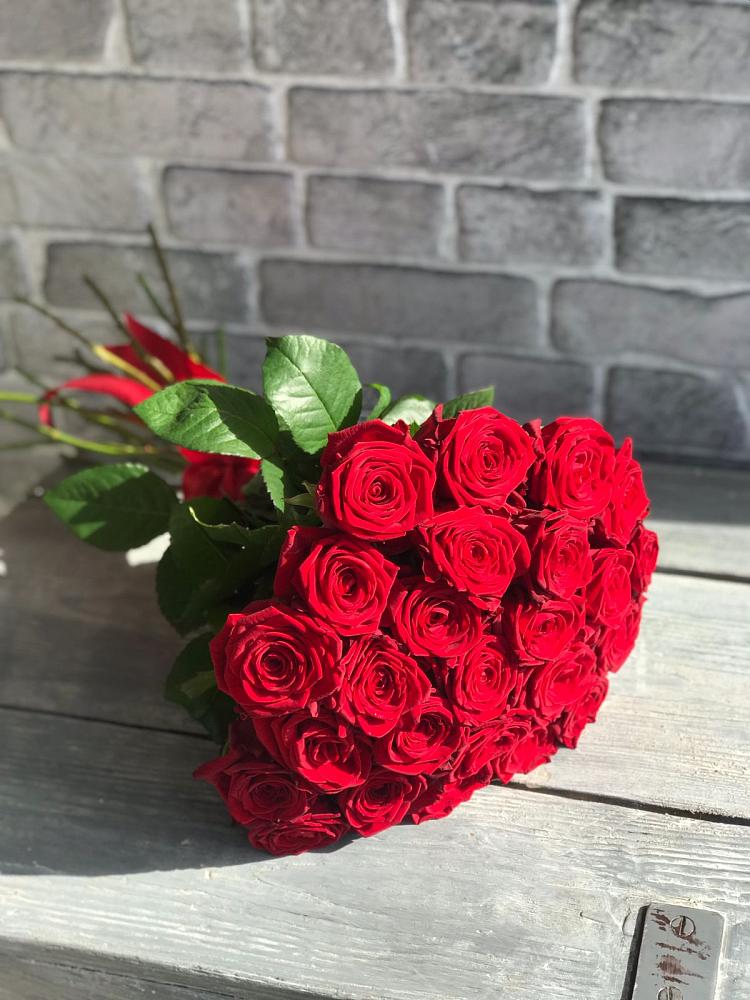Букет Красные розы Фридом в Воле
