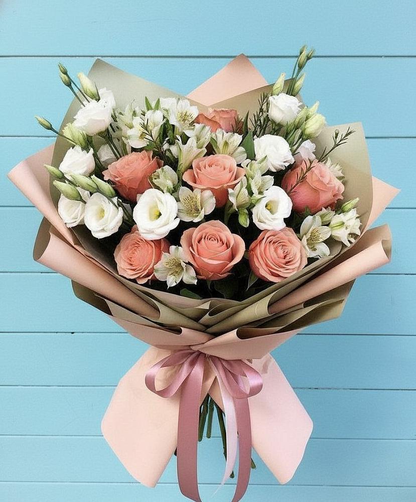 Букет цветов из: Розы, Альстромерии и Лизиантусы в Воле