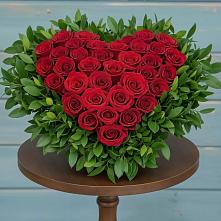 Цветочная композиция из Розы в виде сердца в Воле