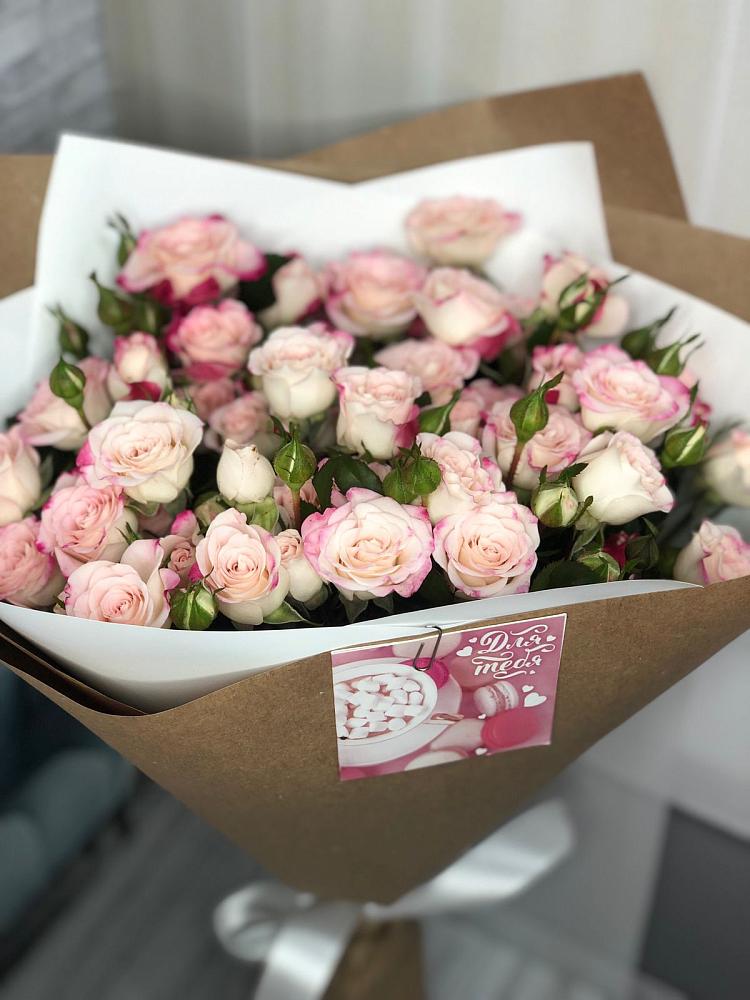 Букет цветов из: Розы в Воле