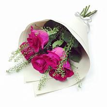 Букет цветов из:  Розы в Воле