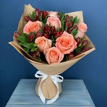 Букет цветов из:  Розы и Альстромерии в Воле