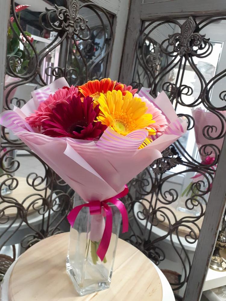 Букет цветов из: Герберы в Воле