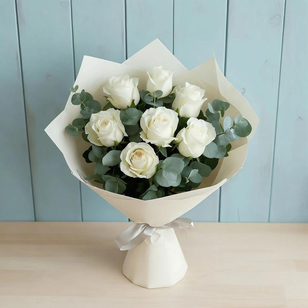Букет Белые розы в Эвкалипте в Воле