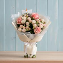 Букет цветов из:  Розы в Воле
